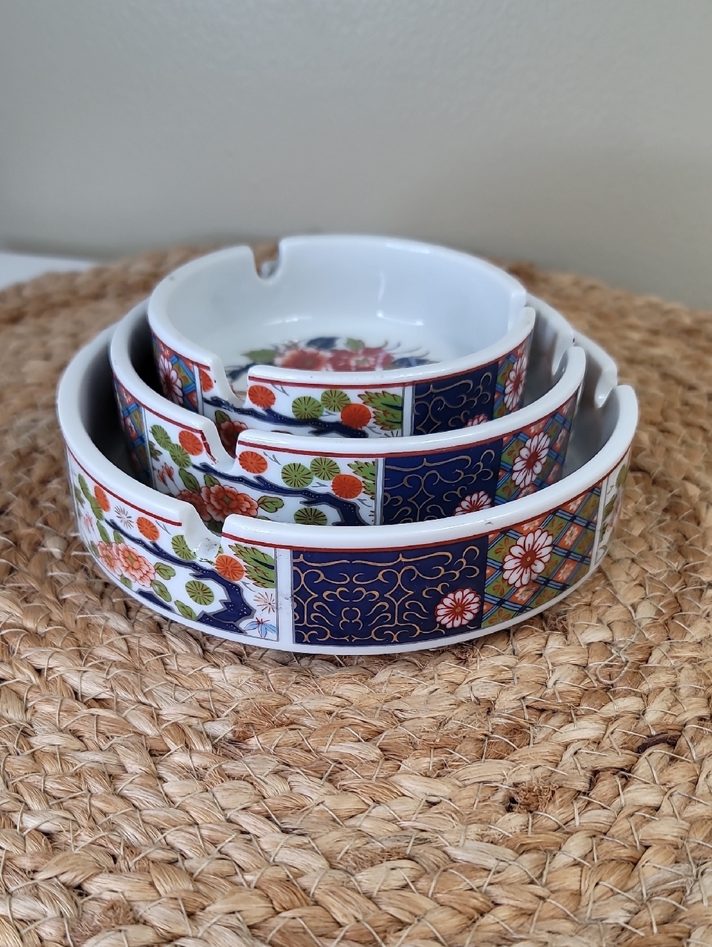 Vintage Old Imari Hand-Painted Porcelain Ashtrays Set Of 3